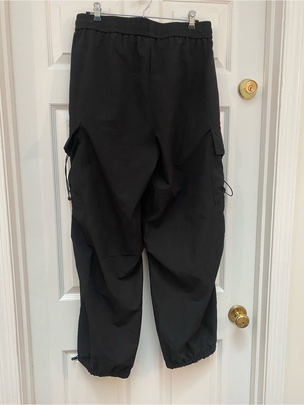 Men's Black Cargo Pants with Elastic Waist and Utility Pockets - Picture 8 of 9